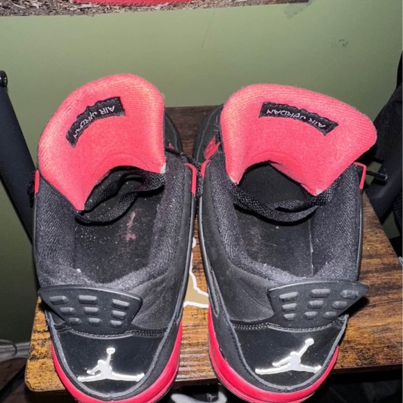 Jordan Retro 4, Red Thunder: US SIZE 7 - Picture 3 of 5